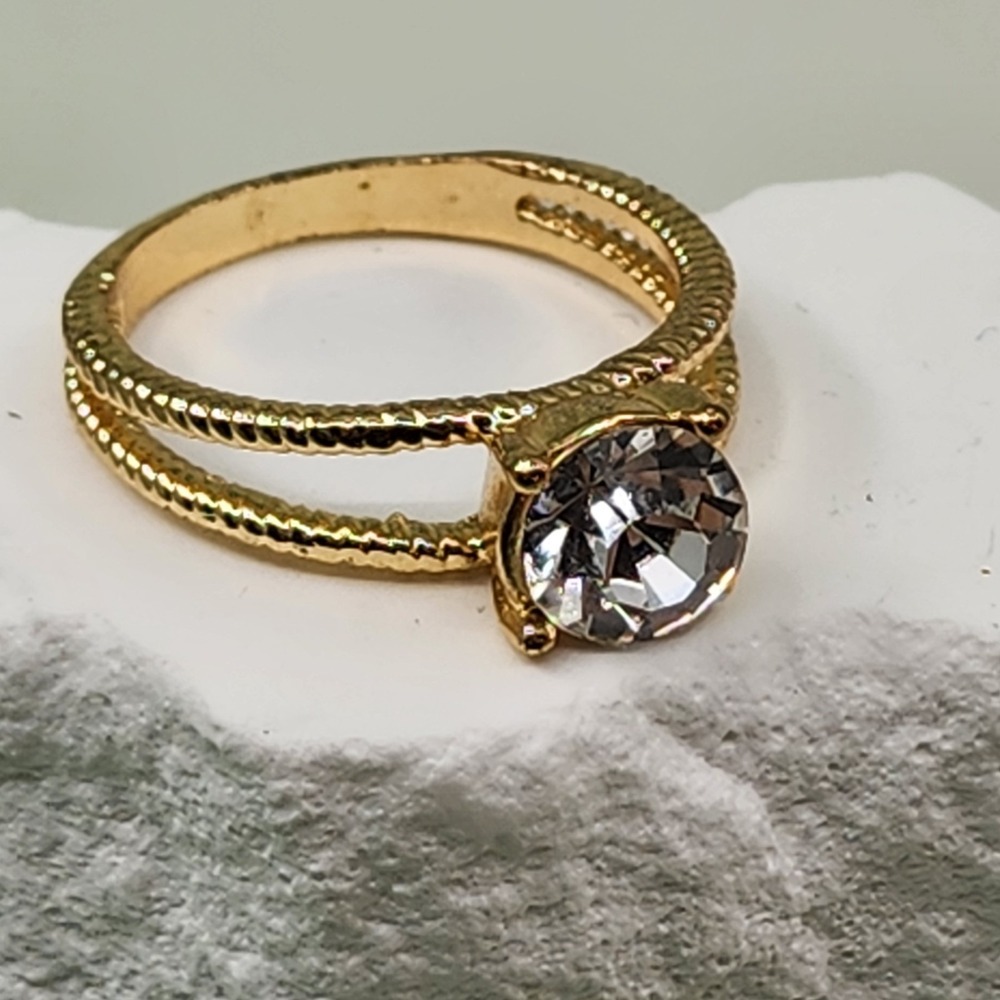 Gold Tone Clear Rhinestone Solitaire Split Shank Ring Cocktail Statement Size 10